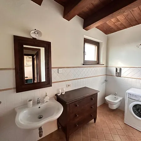 Airone House אוסימו