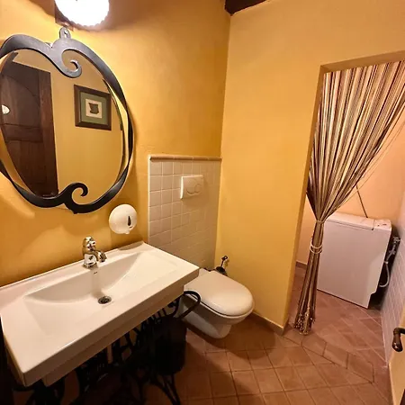 Airone House אוסימו