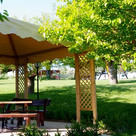 בית כפרי Airone House