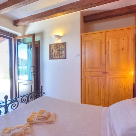 Gospodarstwo wiejskie Airone House *